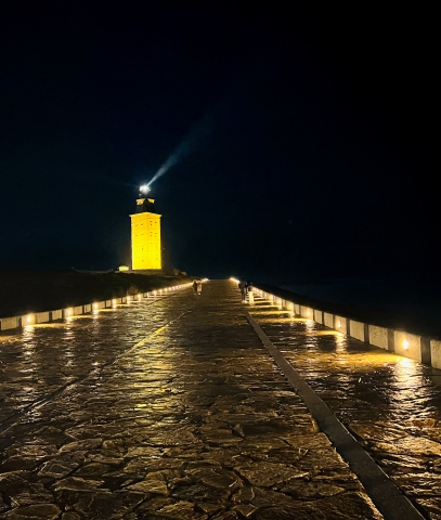 Torre de Hercules de noite