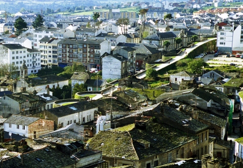 Muralla lucense, vista desde a catedral, 1999